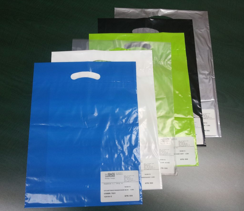 Sacs de plastique à poignée découpée, plusieurs couleurs, distribués par indBAGS